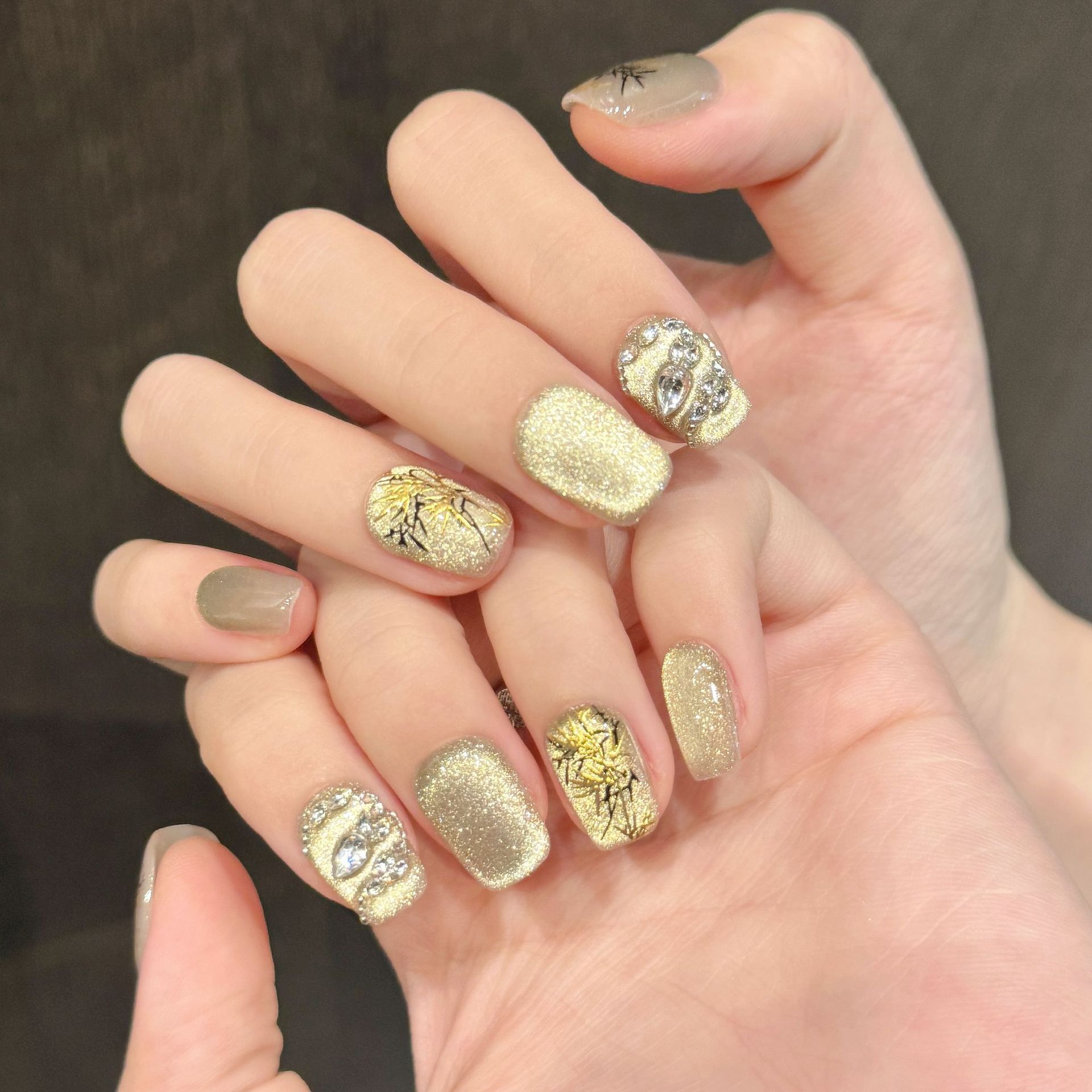 10枚入り 新中国風 ハンドメイド フェイクネイル 蛇型 ラ - Nail Art Yellow のレビューと価格