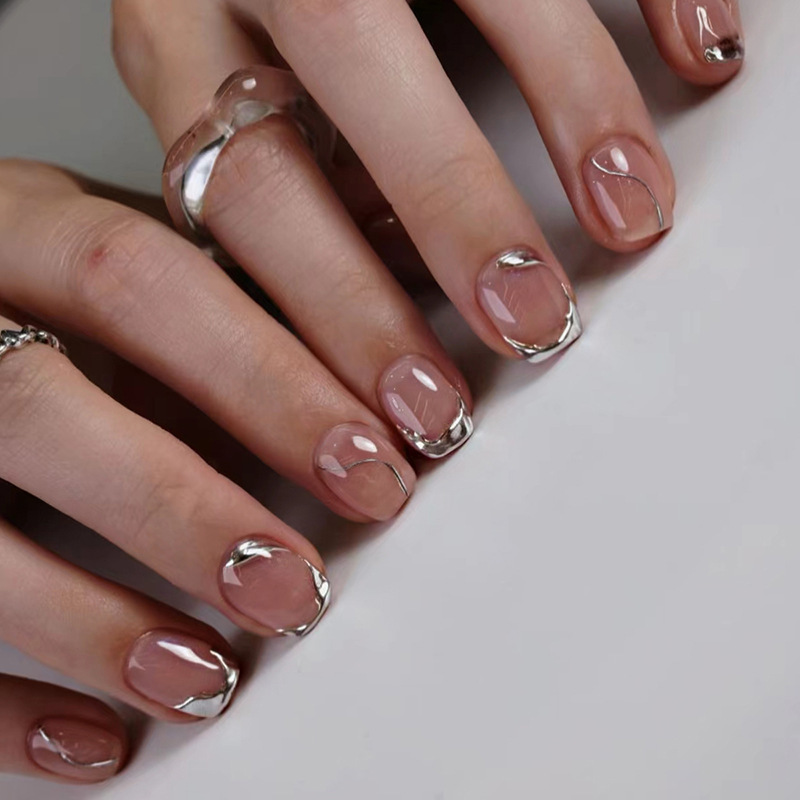 女性・女の子向けの短いつけ爪、ヌードカラーのスクエアネイルチ - Nail Art Fake のレビューと価格
