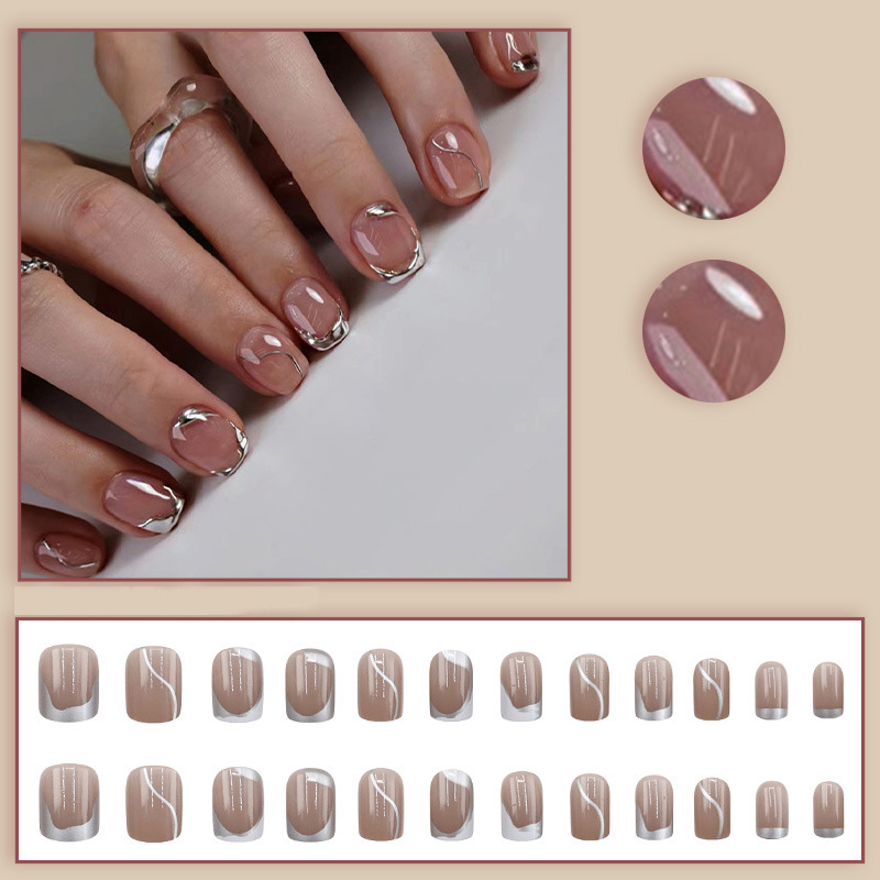 女性・女の子向けの短いつけ爪、ヌードカラーのスクエアネイルチ - Nail Art Fake のレビューと価格