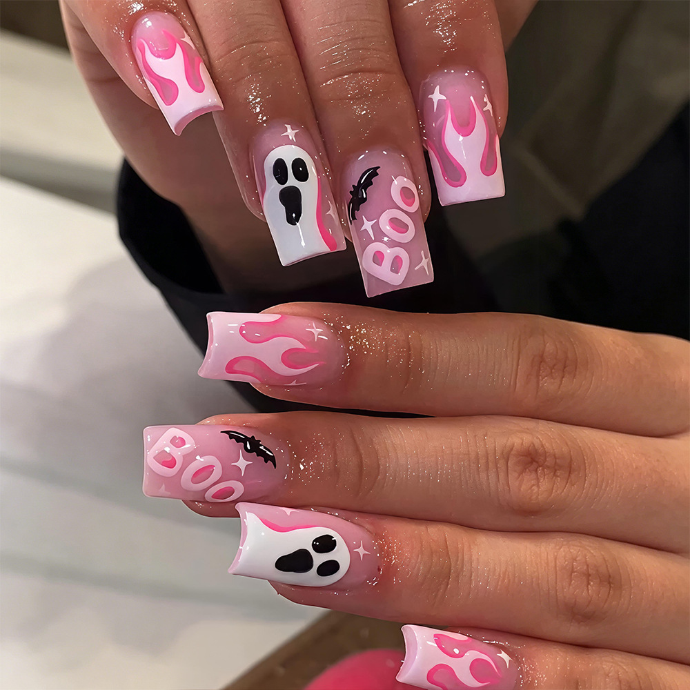 24枚入り ハロウィンつけ爪 ピンク 可愛いゴースト スパイ - Nail Art Fake のレビューと価格