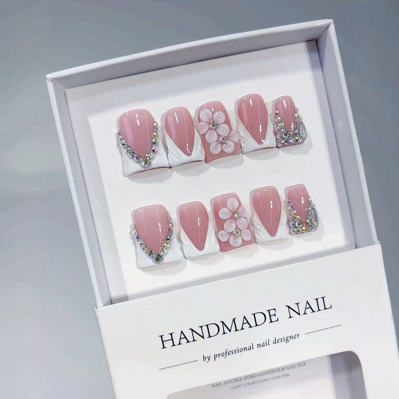 10個入り ハイエンドでシンプルかつエレガントなスタイル、手 - Nail Art Fake のレビューと価格