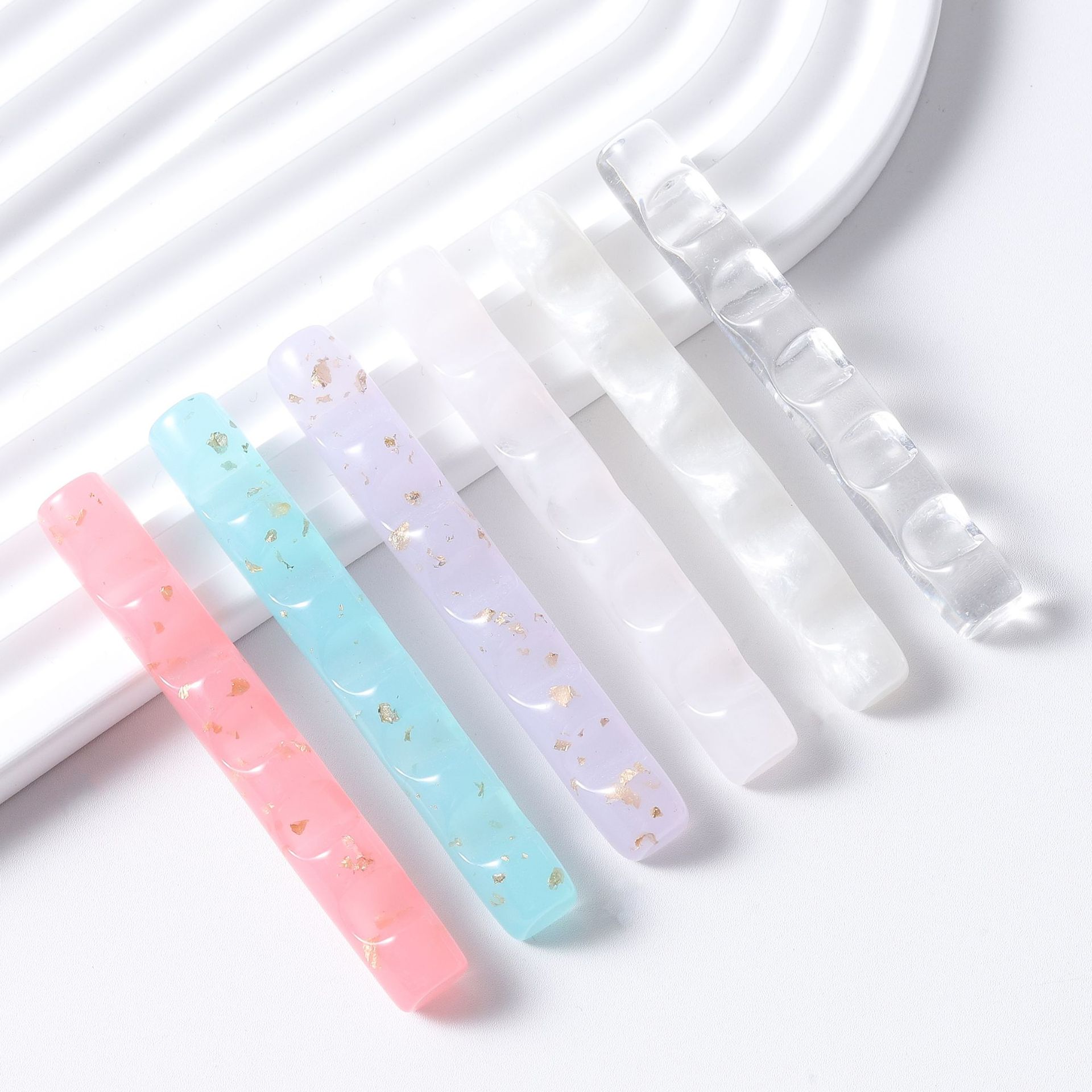 5グリッドネイルブラシホルダー スタンド サロンペンラック  - Nail Fan Brush のレビューと価格