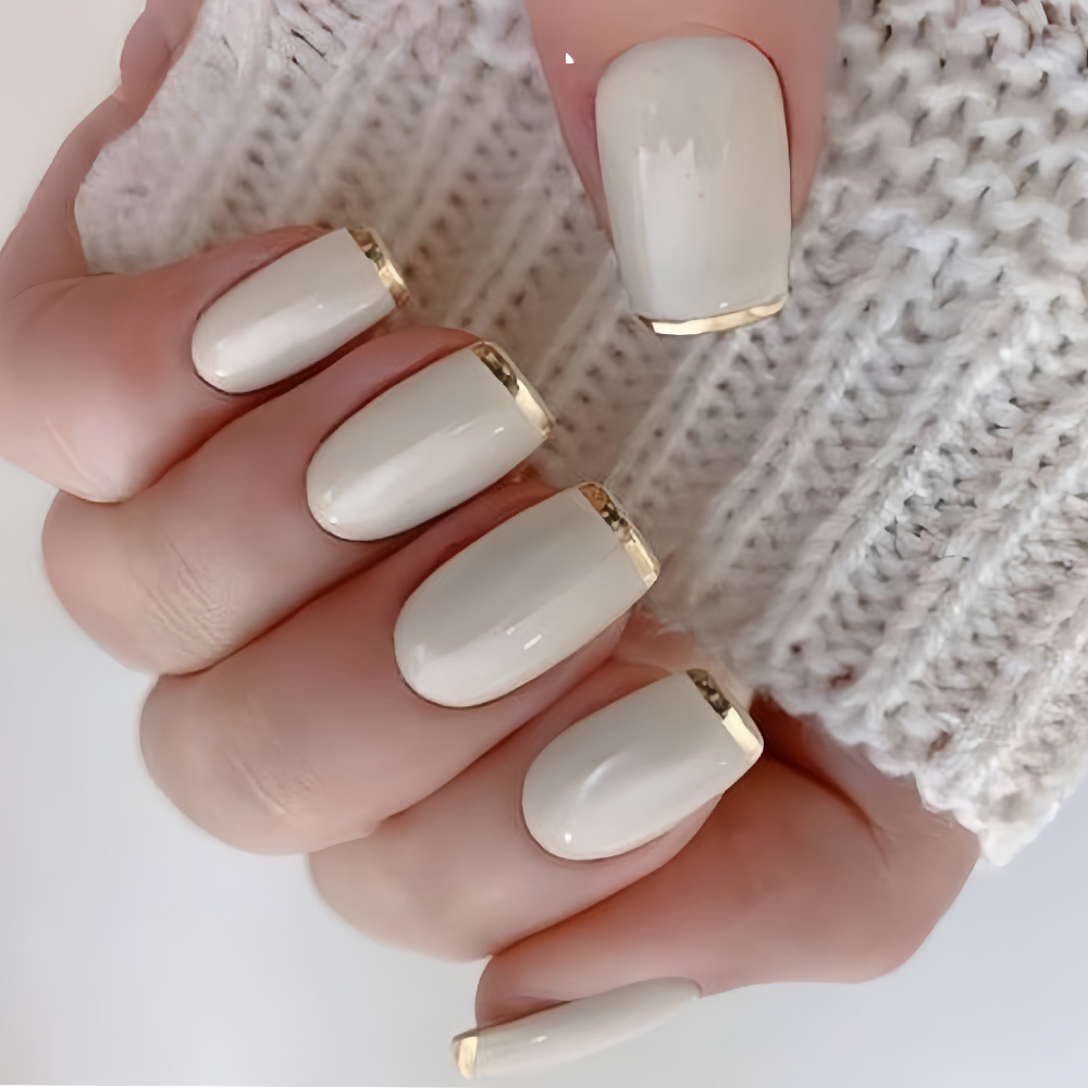 女性用ミディアムサイズのフェイクネイル、ベージュクリームホワ - Nail Art Fake のレビューと価格