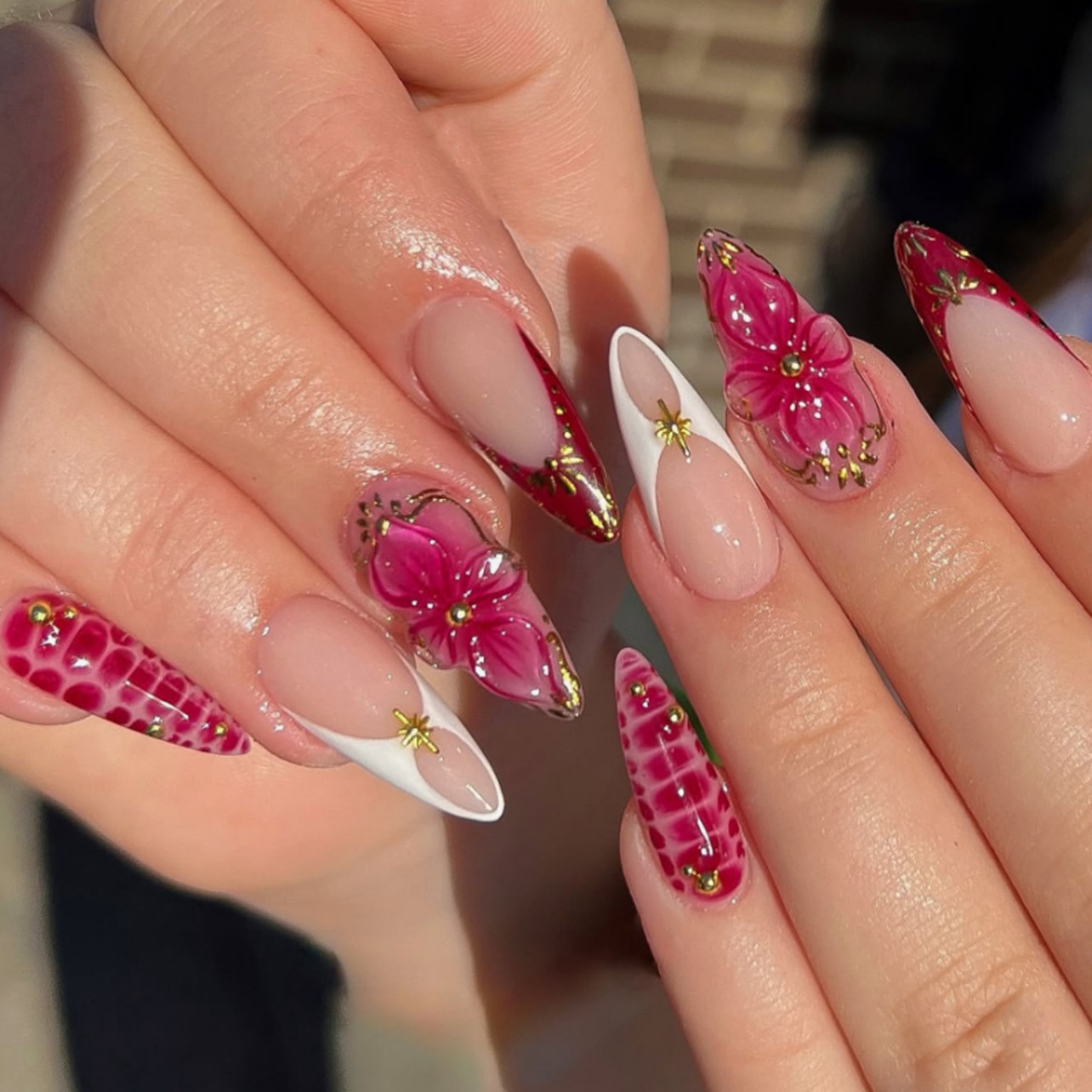 24枚入り完成品アーモンド型プレスオンネイルアート、再利用可 - Nail Art Fake のレビューと価格